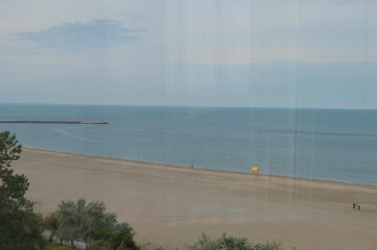 Apartament Faleza Nord Constanta Exterior photo